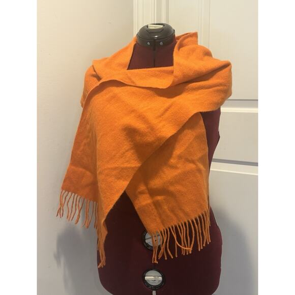 Juliane Of Scotland Orange Lambswool Scarf Fringe - Picture 1 of 4